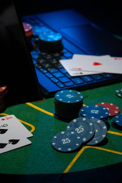 mawartoto apk mobile app interface showing live dealer tables and sports betting options